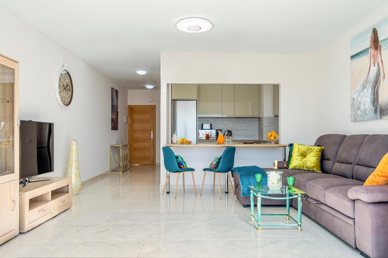Esmeralda. Lovely And New Apartment Right By The Ocean! Кальяо-Сальвахе Экстерьер фото